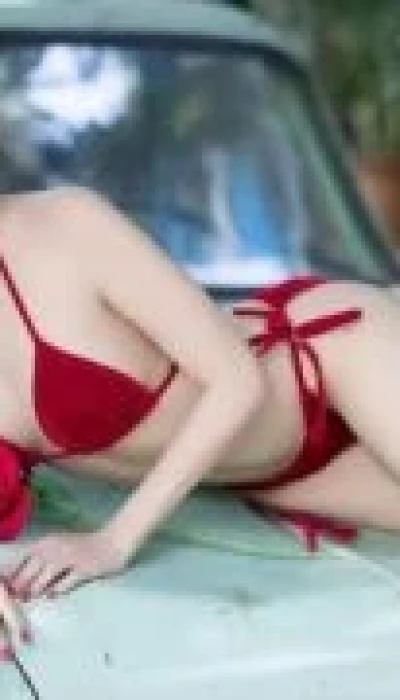 Lovely Sexy Lary