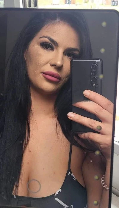 Amira