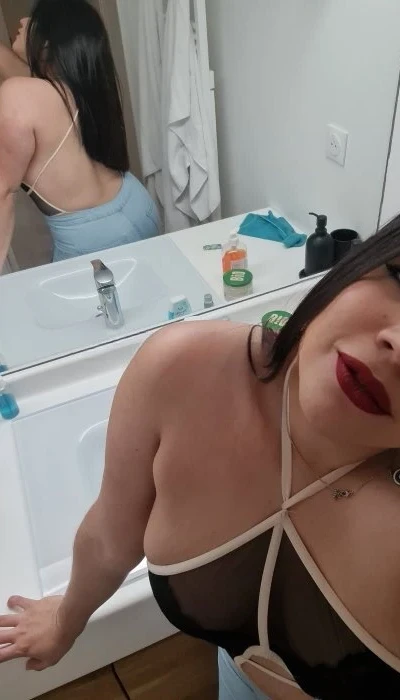 Monica Jolie