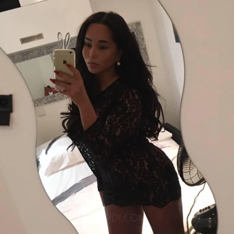 Sexy GIRL Ledah PROVOCATRICE