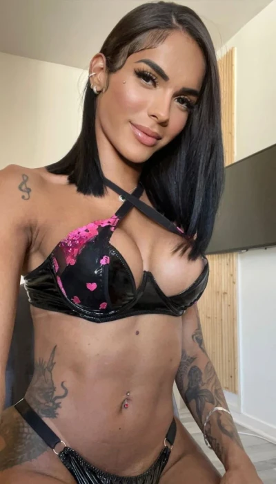 Nicole hot