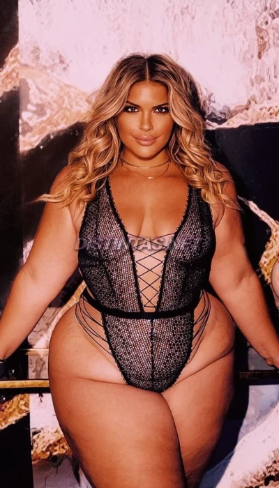 Koko Curvy
