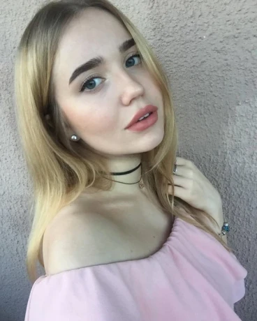 Milli Rose