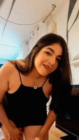 Monica Jolie